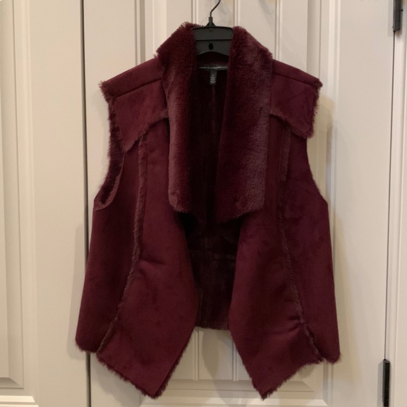 White House Black Market Jackets & Blazers - WHITE HOUSE BLACK MARKET Burgundy Cabernet Vegan Suede Faux Fur Vest L